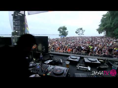 Mark Instinct @ Steez Promo's Starscape 2011