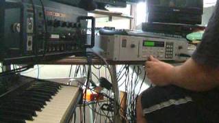 Video thumbnail for Akai VX90 rackmount analog synth by CoolColJ
