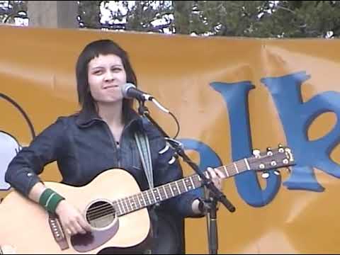 Tegan and Sara Full Show at Folk on the Rocks (July 18, 2004)