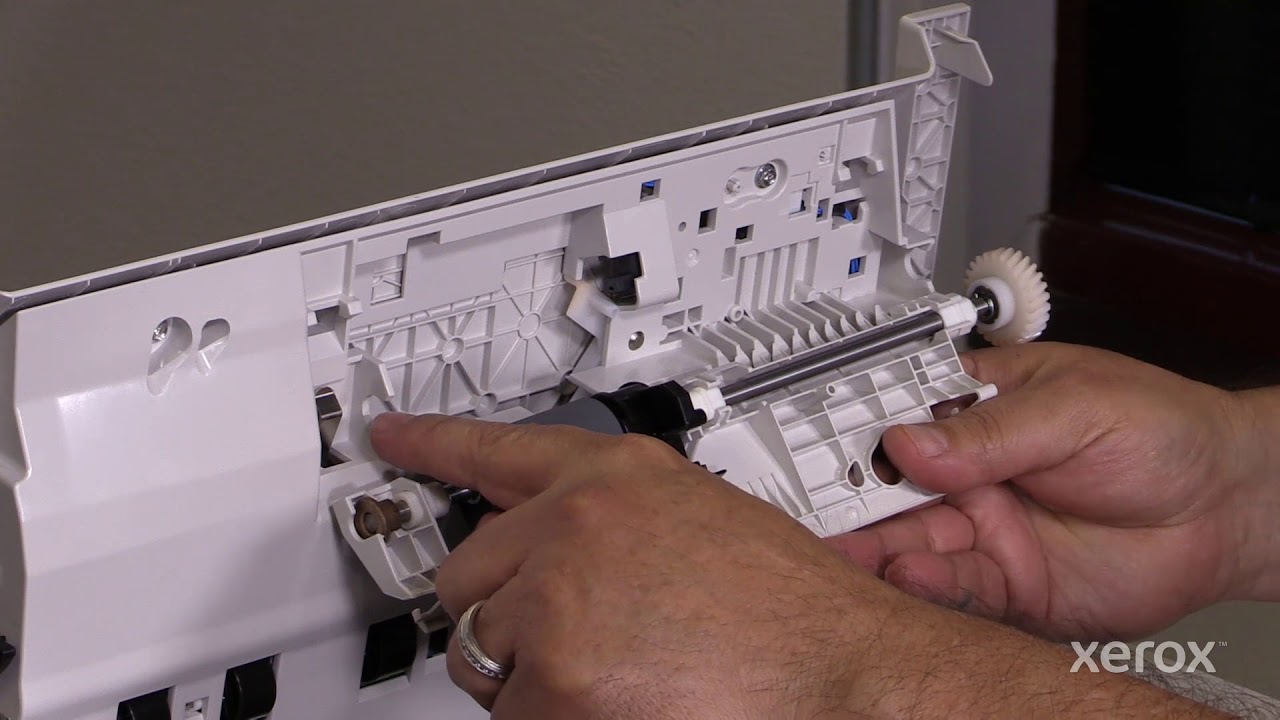 Xerox® PrimeLink® C9065 C9070 Series Printer Replacing the Document Handler Nudger and Feed Rolls