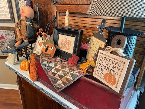 Saltbox Stitcher [Episode 54] "October has Arrived... Let the Fall Stitching Begin"