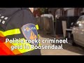 De politie is maandagochtend op drie plekken in Roosendaal op zoek naar crimineel geld. De actie,...