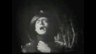 Robert Goulet "They Call The Wind Maria" in 1957