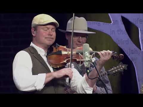 Piney Mountains | The Appalachian Road Show | Appalachia Sessions Live