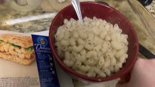 Ordering and cooking Kraft Macaroni & Cheese White Cheddar & Cracked Black Peppercorn 11-30-2022