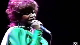 Te Busco (Oficial) - Celia Cruz HQ