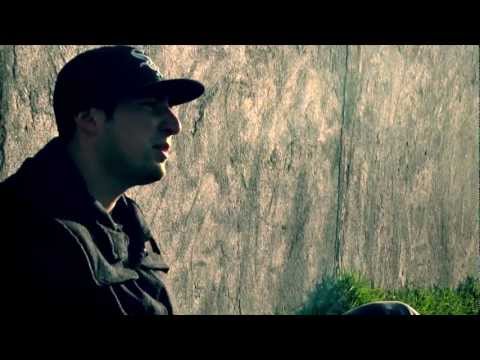 aveces la razón.. video oficial.. manriquez (fabrizzyo)