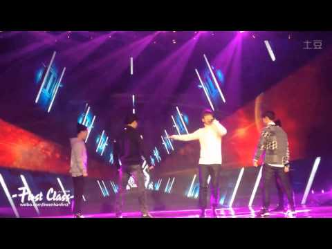 141223搜狐时尚盛典彩排UNIQ Falling in love Rehearsal CR:FirstClass_李汶翰首站