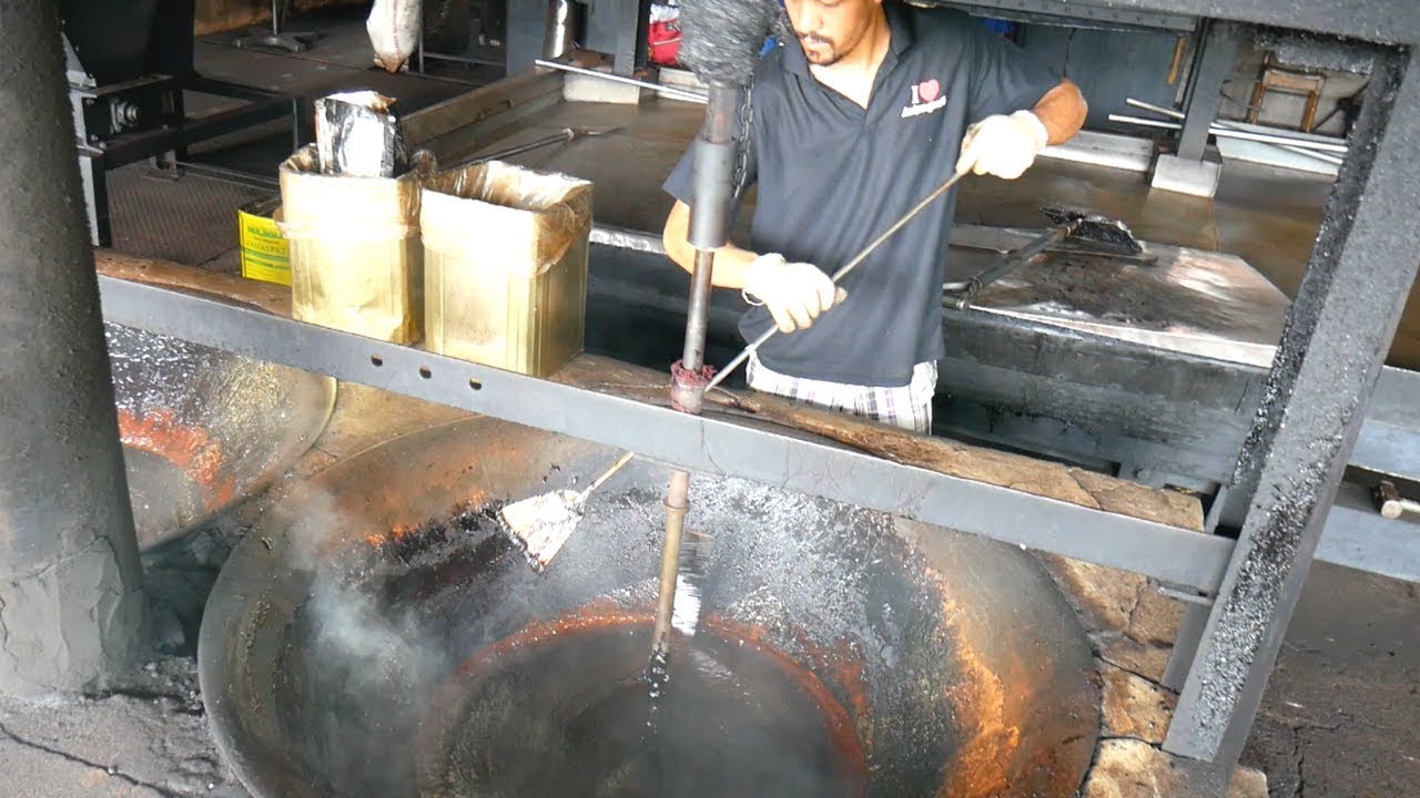 HUGE MALAYSIA STREET FOOD TOUR in Taiping, PERAK- Durian, Prawn noodles and MORE