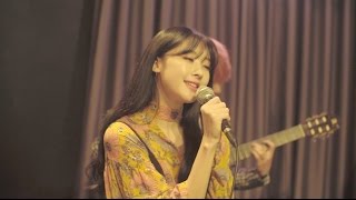 Moon Hyuna 문현아 - Cricket Song 크리켓송 (Acoustic Chill) Official Video