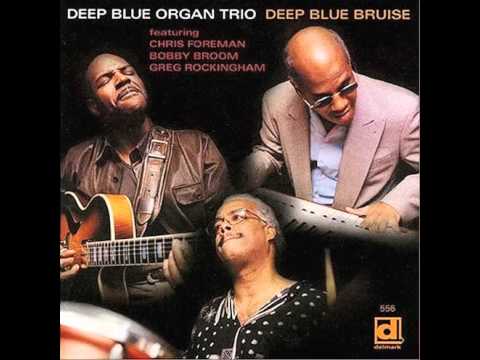 Deep Blue Organ Trio – Polka Dots and Moonbeams