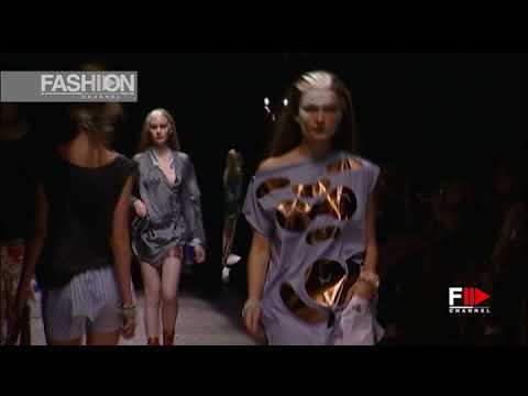 VIVIENNE WESTWOOD GOLD LABEL Spring Summer 2011 Paris - Fashion Channel