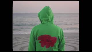 Glitterer – “Life Is Not A Lesson”