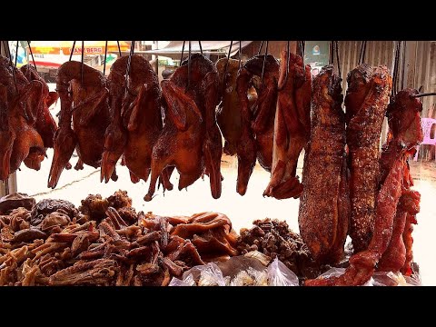 BEST Chopped Meat, Crispy Pork Sandwich And More - Greatest Cambodian Street Food