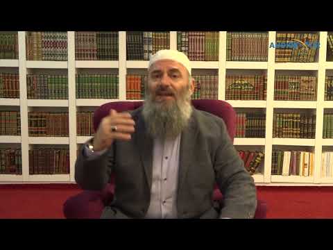 1. Shejh Albani në Iftarin tonë - Hoxhë Bekir Halimi