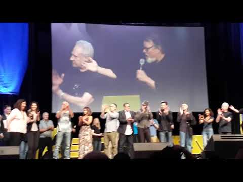 Closing Ceremony FedCon 2018 Jonathan Frakes
