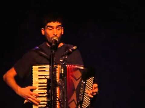 FREDO chante RENAUD : " La Jeune Fille du Métro "