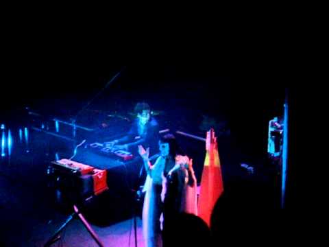 CocoRosie - hopscoth@ Casino de Paris 21/05/2010