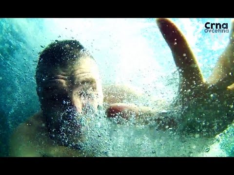 Kupanje u strogom centru Rijeke by Jahba Vakru - Crna Ovčetina TV