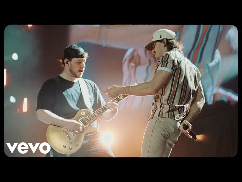 Tucker Wetmore - Brunette (Live)