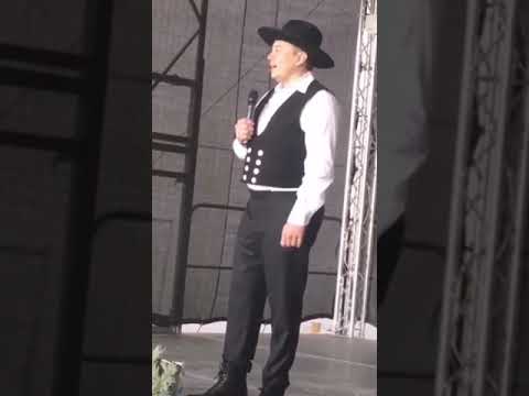 Elon Musk speaks to Giga Berlin workers wearing traditional German Richfest Attire  tiktok elonxmusk