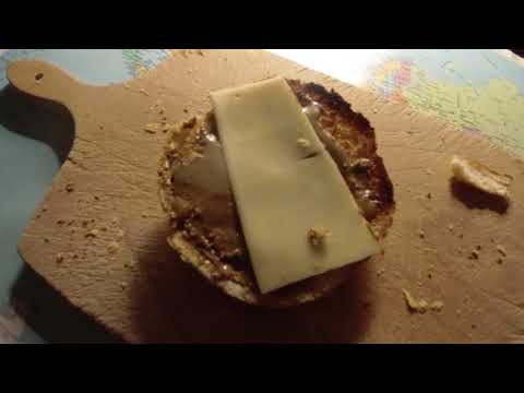 MongoTV_11041 - Min Natmad - Ristet BOLLE Med TAHIN og OST