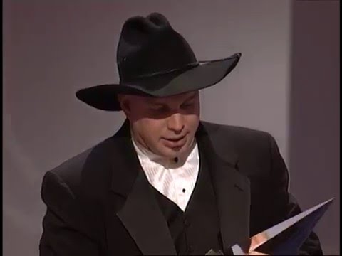 Garth Brooks Wins Country Male Artist - AMA 1999