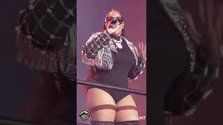 Ashanti Performs “Rock Wit U (Awww Baby)” Live