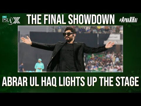 Abrar Ul Haq lights up the stage with his performance during #QGvLQ at Gaddafi Stadium Lahore 🏟️