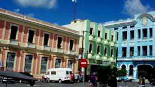 preview picture of video 'Una Plaza en Camaguey, Cuba'