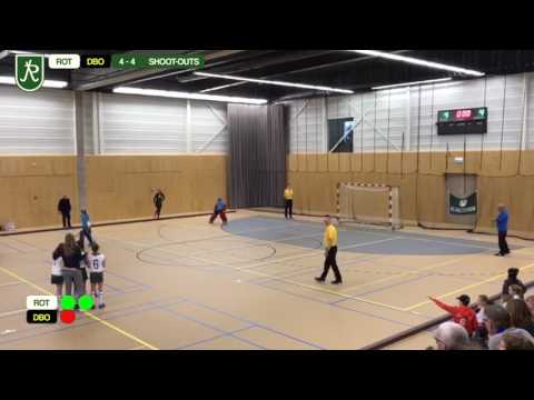 Shoot-Outs Finale LK Zaalhockey 2017 Meisjes D - HC Rotterdam MD1 - Den Bosch 4-4