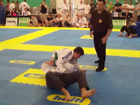 Bradley Hill v ? 1st fight. Manchester Open BJJ 20th June 2010