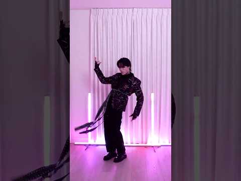 Saja Boys - 'Your Idol' 😈 Dance Cover | Ellen and Brian