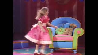 Emily and Teddy dancing to Sand, Sand, Glorious Sand for Everyone