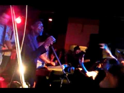 Jackie Bernard & Tempranos - Mother Miserable @ Jamboree (São Paulo, Brazl).wmv
