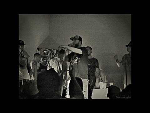 Circus Verde Ft Caporal- La Triada