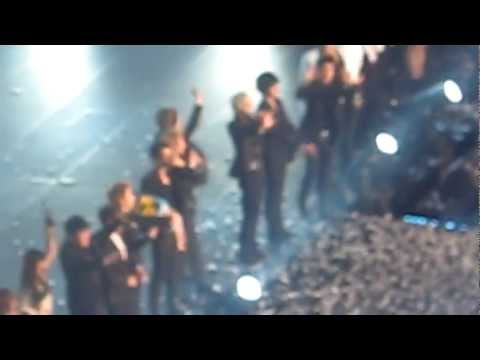 (Fancam) 111126 Super Junior  Ending ~ MOA  In  Kaohsiung