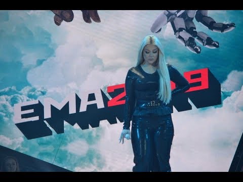 Kim o svojem nastopu na Emi 2019