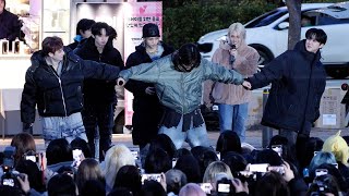 231111 스트레이키즈(Stray Kids) ‘락 (LALALALA)’ Relay Dance | 음악중심 미니팬미팅