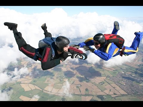 skydiving los angeles (Skydiving Los Angeles Superman - Skydiving over Los Angeles )