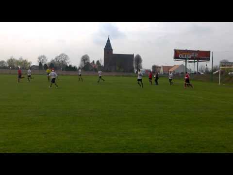 KOMETA Kryniczno - SPARTA Będkowo 13.04.2014 | rzut rożny