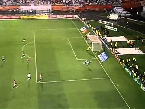 Corinthians 3 x 0 Atlético-GO - Brasileirão 09/10/11 - Gol do Alex