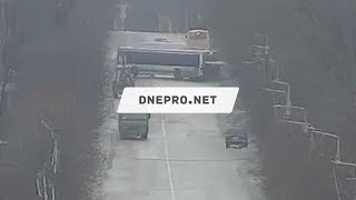 Проспект Гимназический превратился в каток: итог - два ДТП подряд