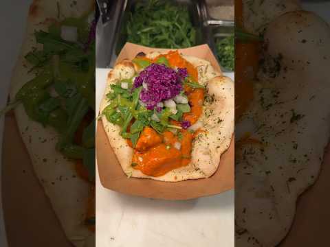 The CHICKEN TIKKA MASALA NAAN TACO from TACO MAHAL in NYC’s West Village! 🫓🌮🔥🤤