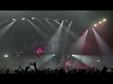 Staind "Mudshovel" Live in North Charleston, SC on May 11, 2024 at North Charleston Coliseum