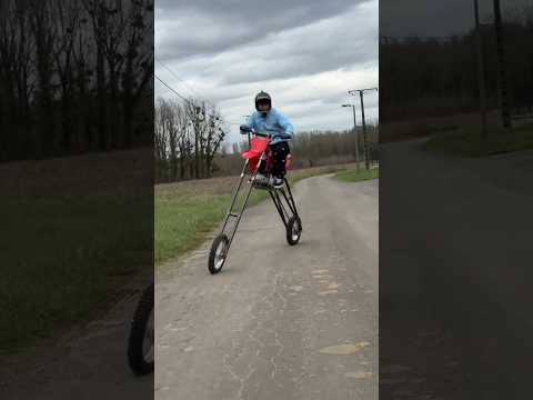 Petite moto !