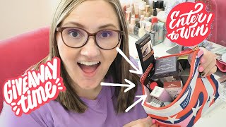 MAKEUP GIVEAWAY! GIVEAWAY CLOSED - WINNER SELECTED