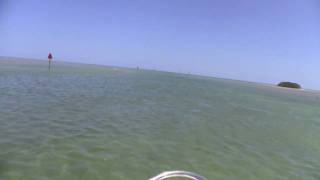 preview picture of video 'FLORIDA KEYS - Heading out of Tavernier Creek Ocean side'
