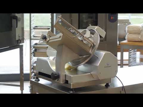 Swedlinghaus - Automatic gear driven gravity slicer AF350GRA