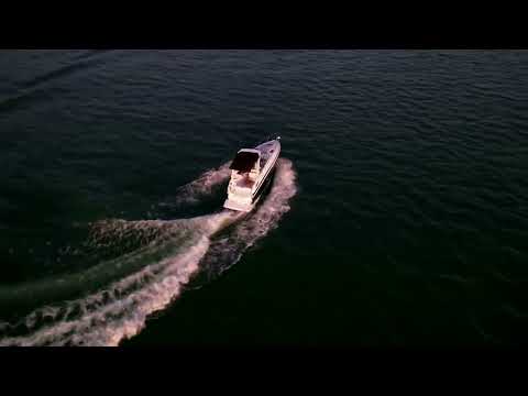 Regal 28 Express video